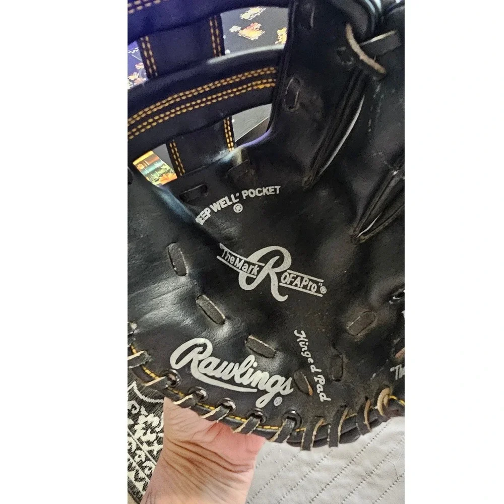 Rawlings Mark of a Pro Youth Baseball Glove Black Right Hand Throw 9 Inch